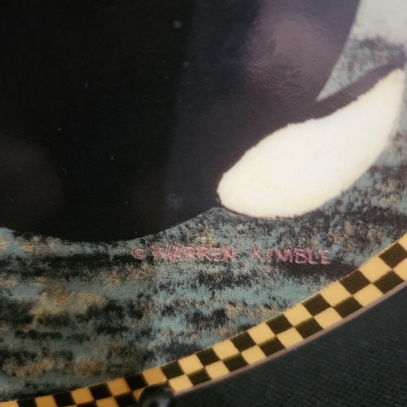 Decorative Plate with Rabbit Design - Picture 2 of 3